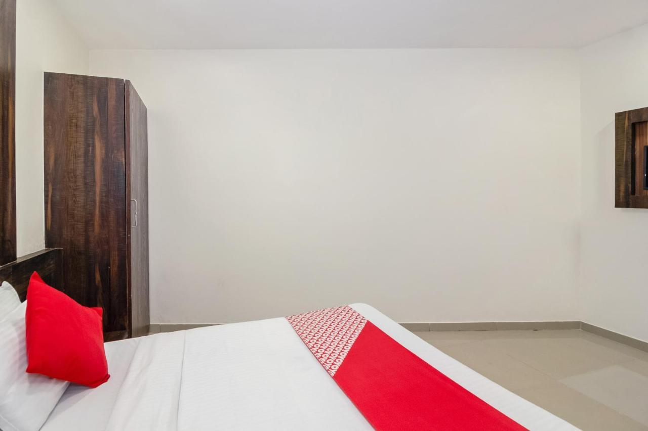 Oyo 3630 Hotel Ajwa - Mumbai, Mumbai
